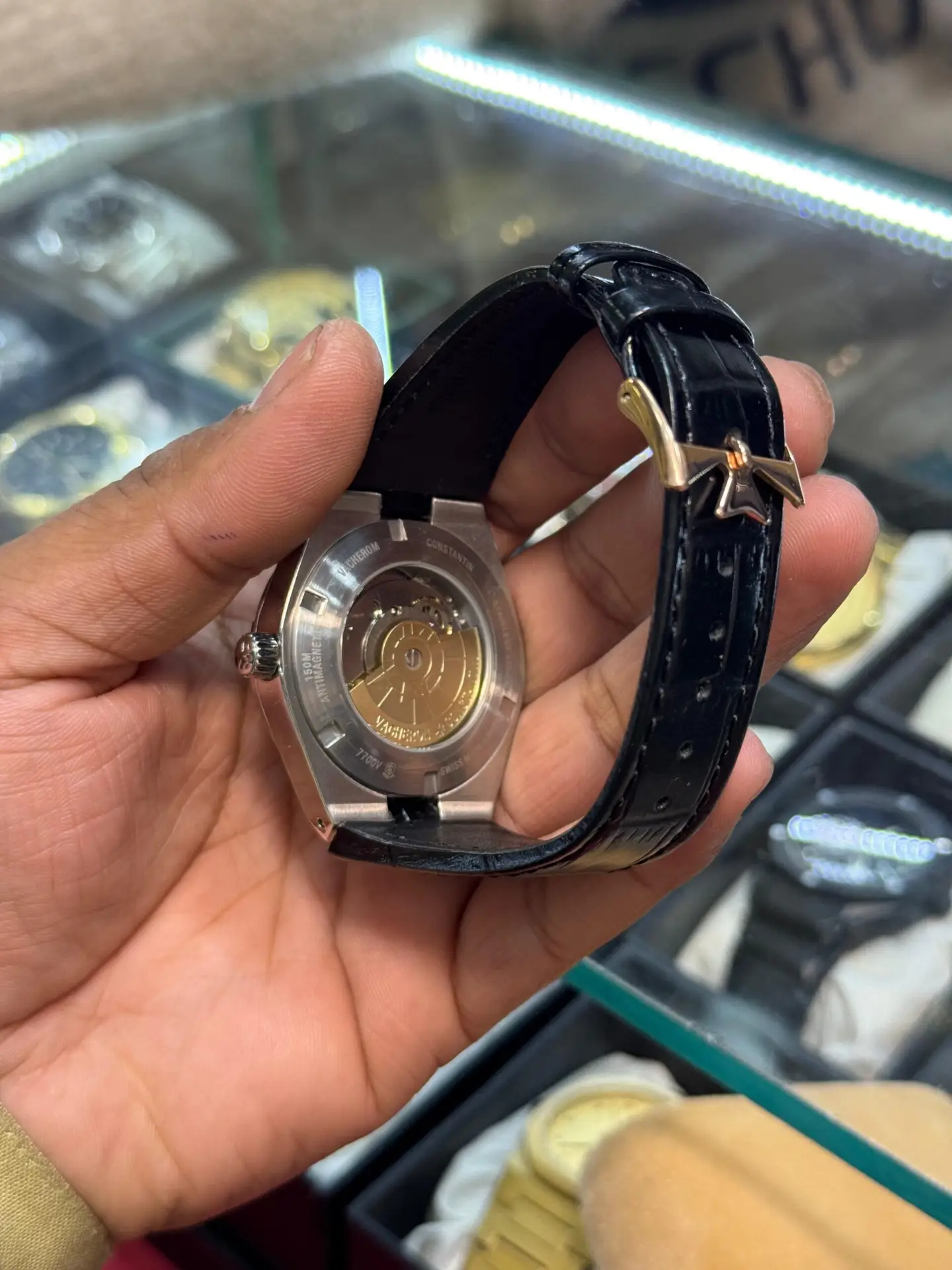 Vacheron Constantin Overseas Collection - Image 4