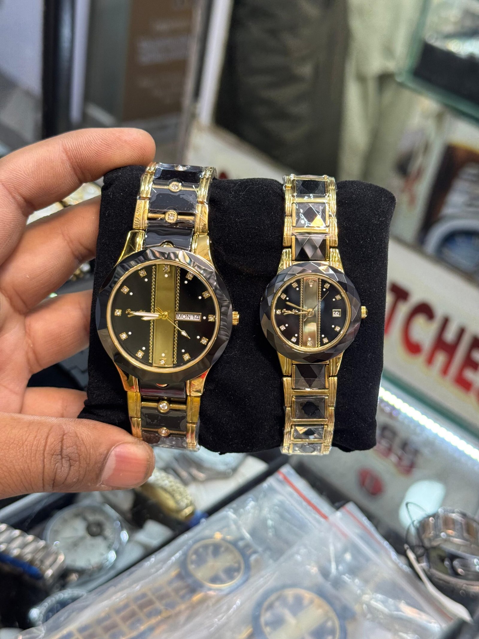 Luxury Blue & Gold Couple Watch Set - Premium Stainless Steel Pair - Image 4